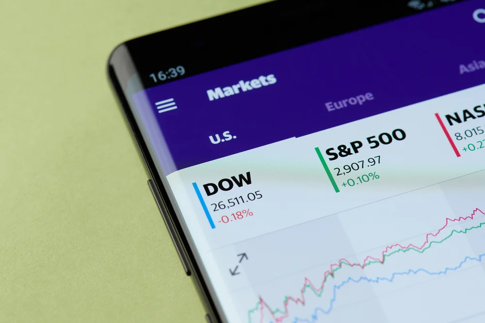 Wall Street sufre su mayor caída en semanas por conflictos entre EE.UU. e Irán